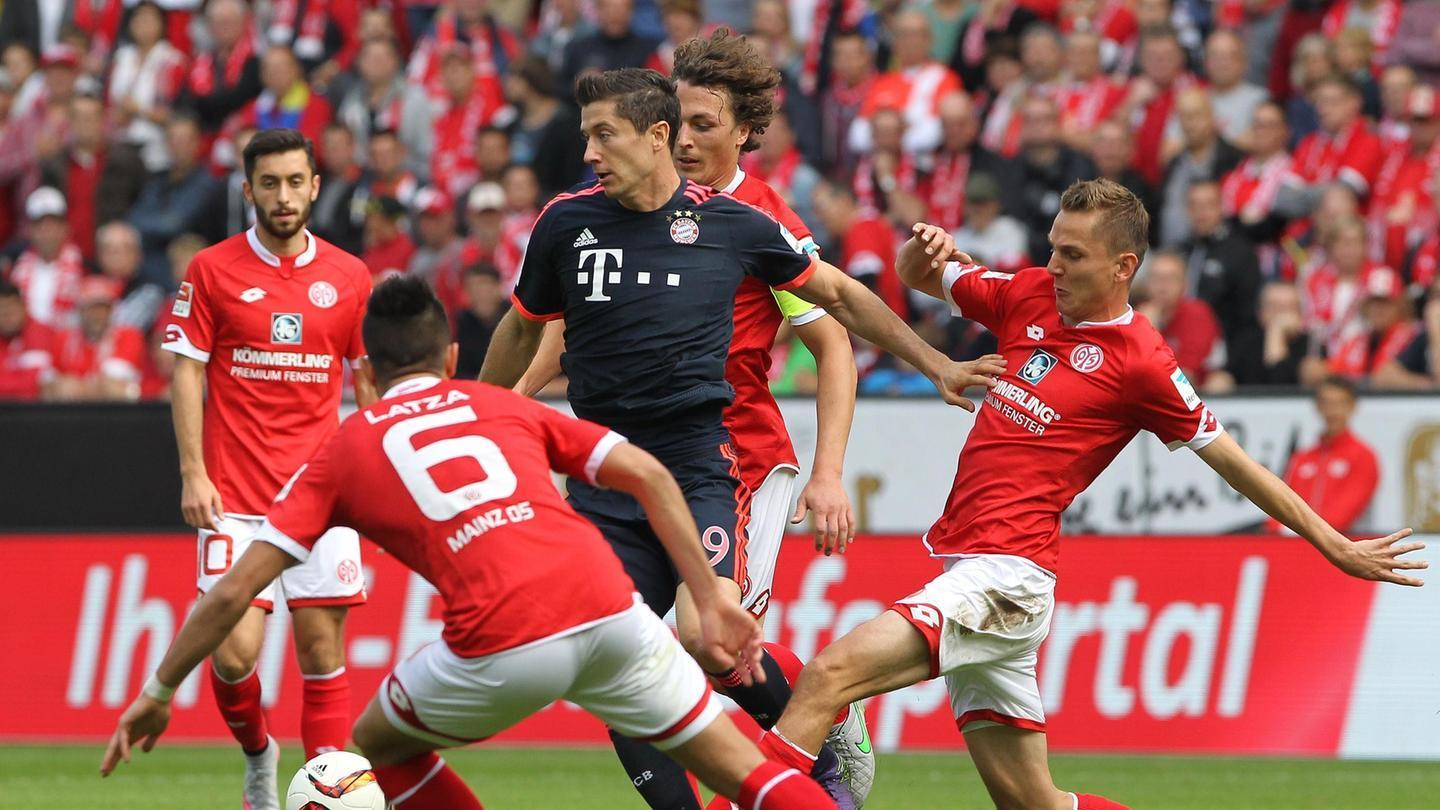 队中留下了 队中留下了